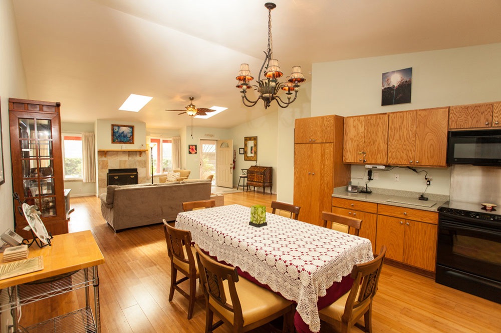 Spacious kitchen and dining room at Ho’oNani Care Home